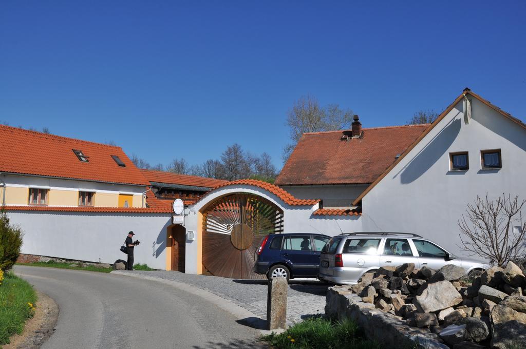 Hotel Strnadovsky Mlyn Jesenice  Zimmer foto